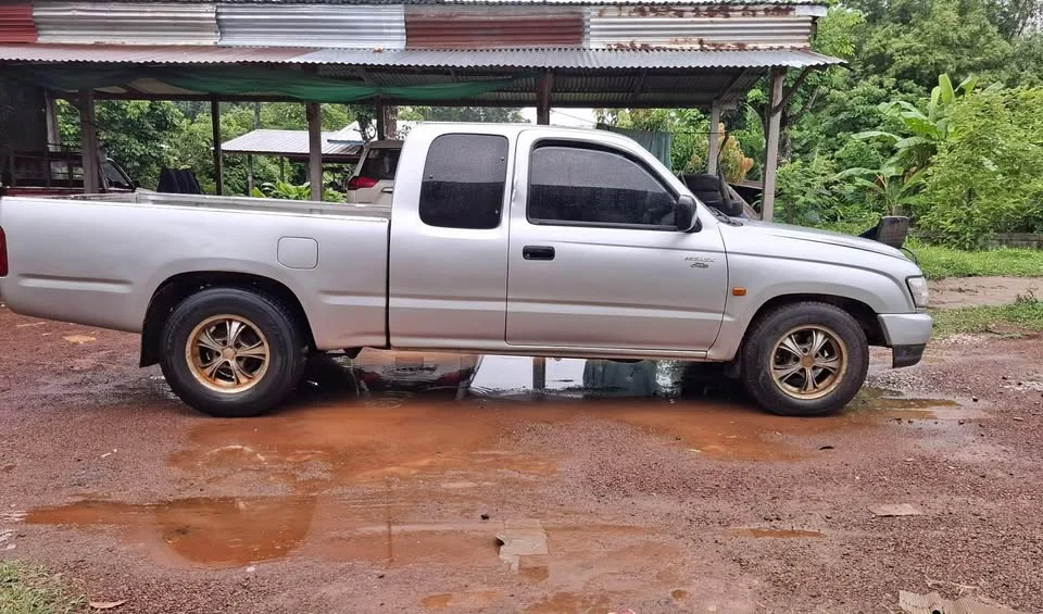 2027 Toyota Hilux Tiger VI 3