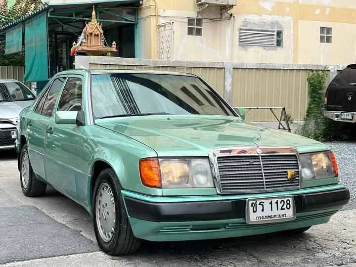 1990 Benz E-Class W124 3