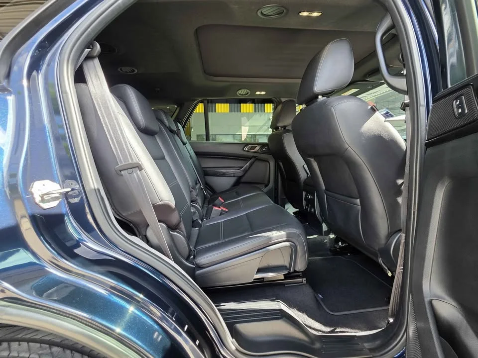 2020 Ford Everest II 2