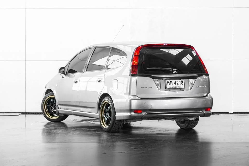 2005 Honda Stream I 2