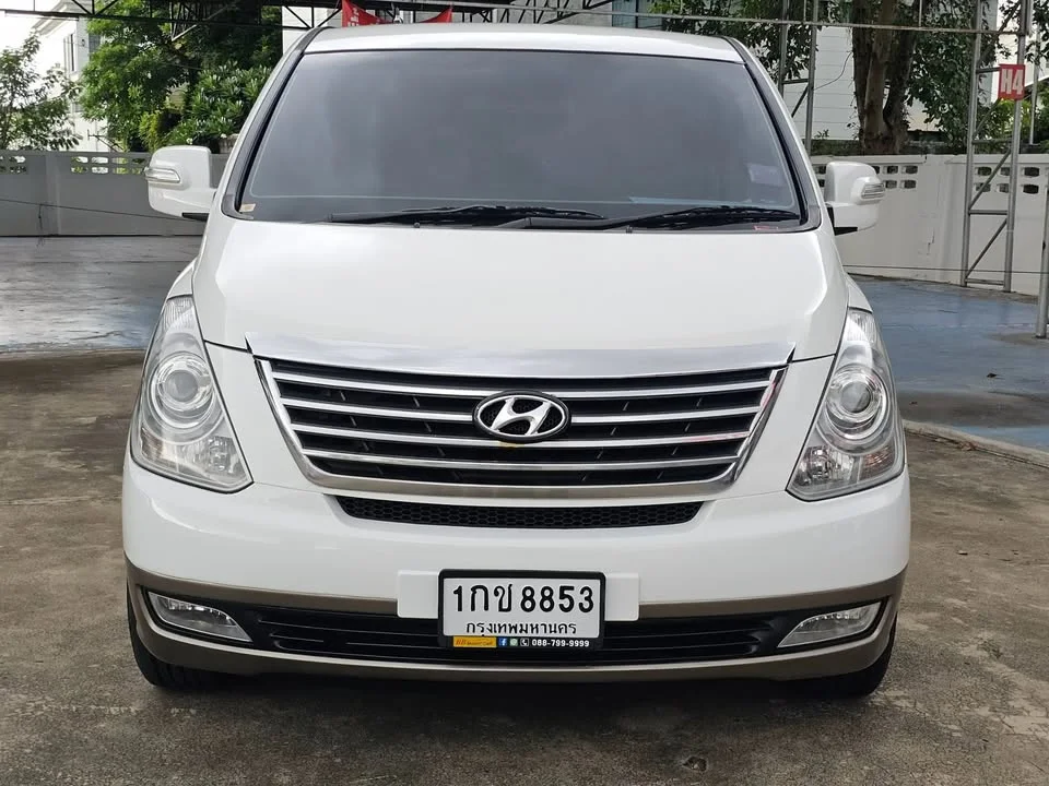 2012 Hyundai H-1 II 2
