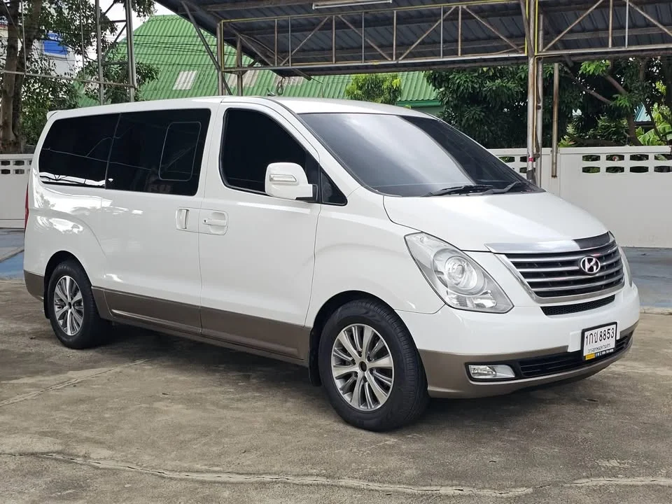 2012 Hyundai H-1 II 3