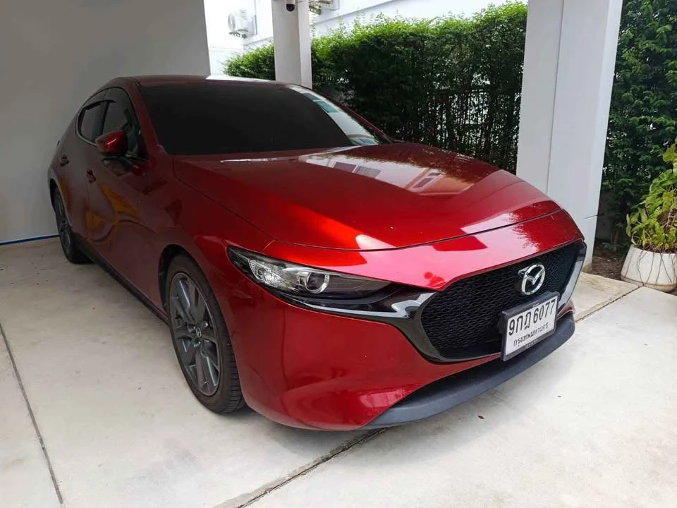 2019 Mazda 3 IV 2