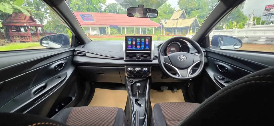 2015 Toyota Yaris III 3
