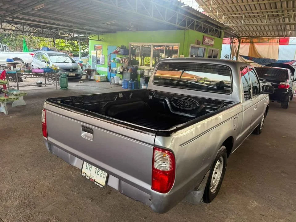 2006 Mazda 2500 Fighter V 2