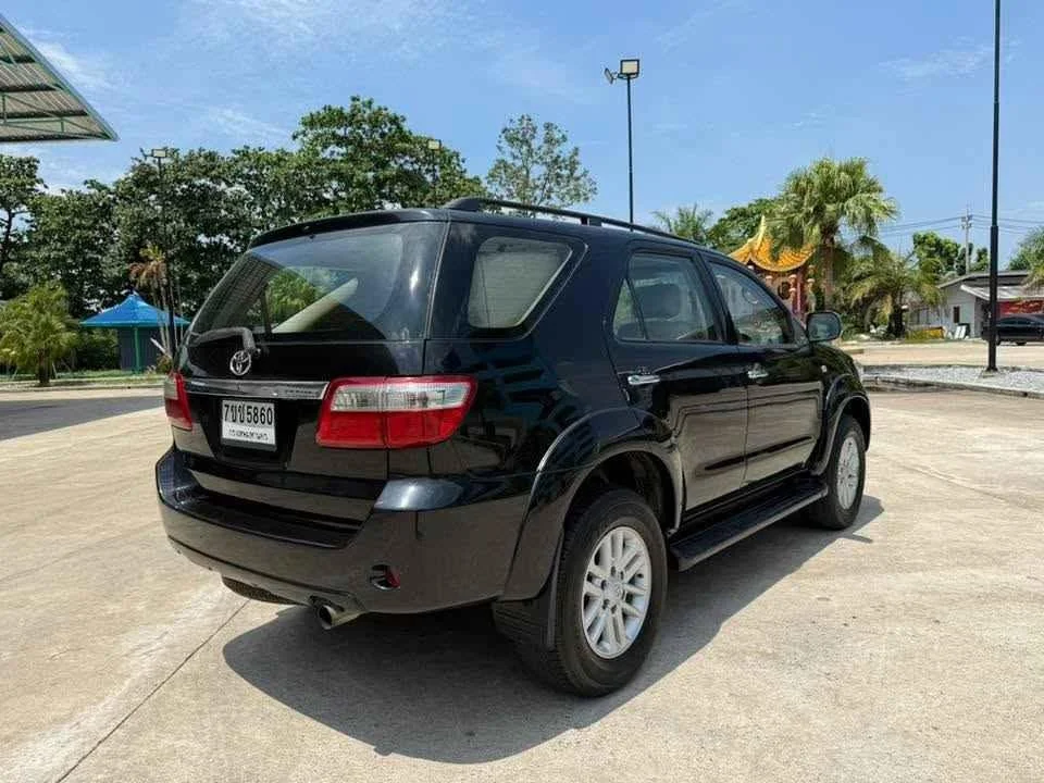 2009 Toyota Fortuner I 3