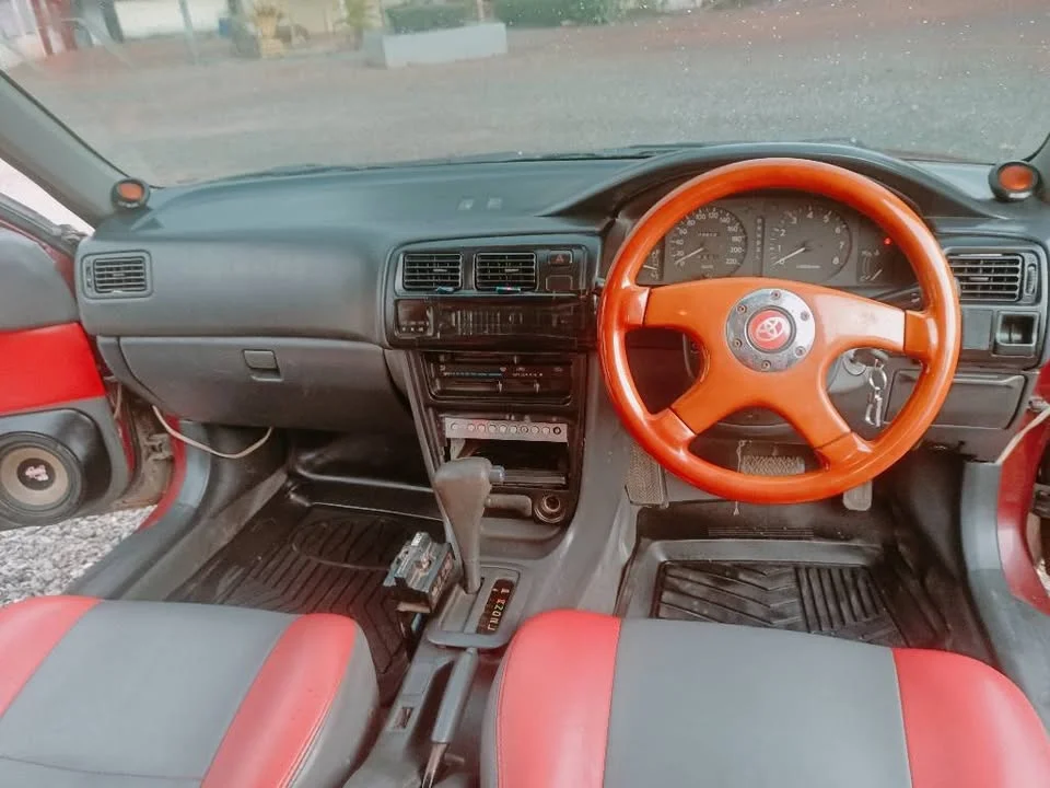 Toyota Corolla Altis VIII (E110) 2