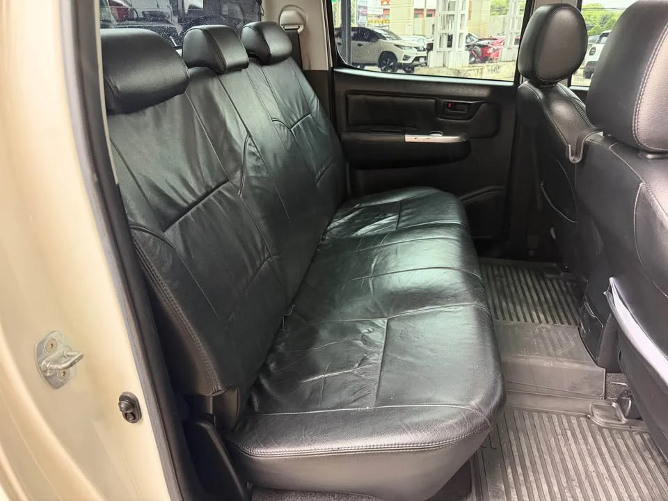 2013 Toyota Hilux VII 2