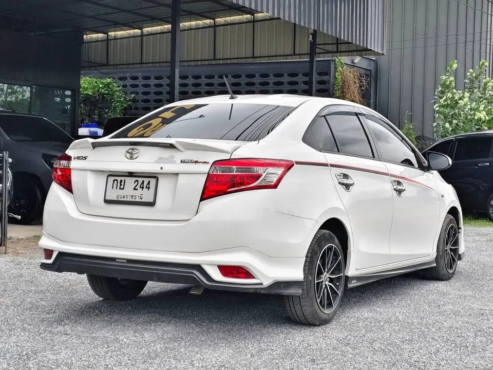 2015 Toyota Vios III 3