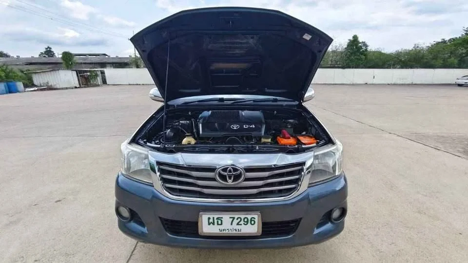 2013 Toyota Hilux VII 3