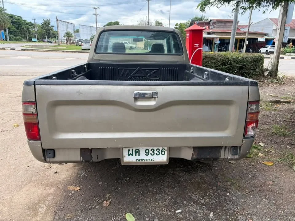 2000 Toyota Hilux Tiger VI 2