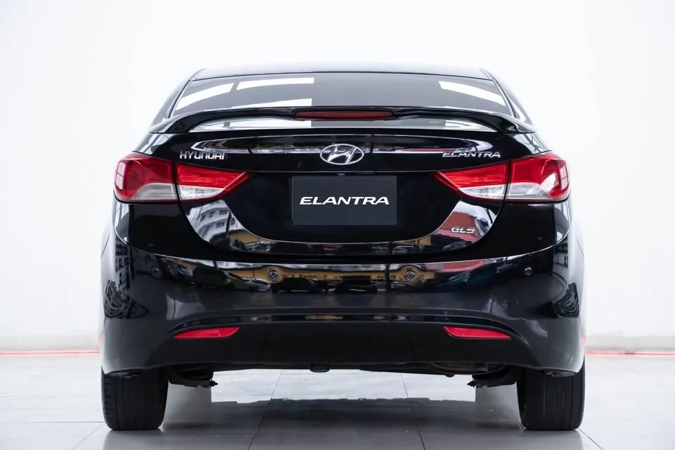 2013 Hyundai Elantra V 3