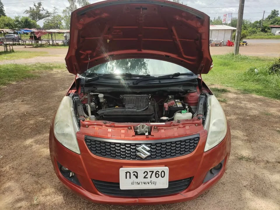 2013 Suzuki Swift II 2