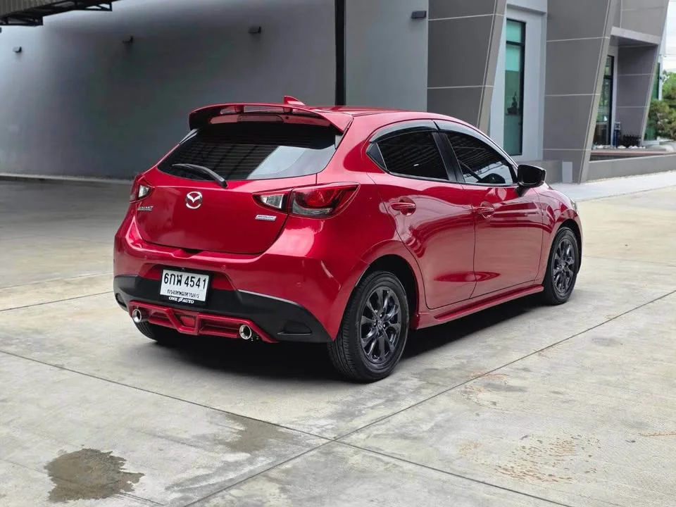 2017 Mazda 2 III 2