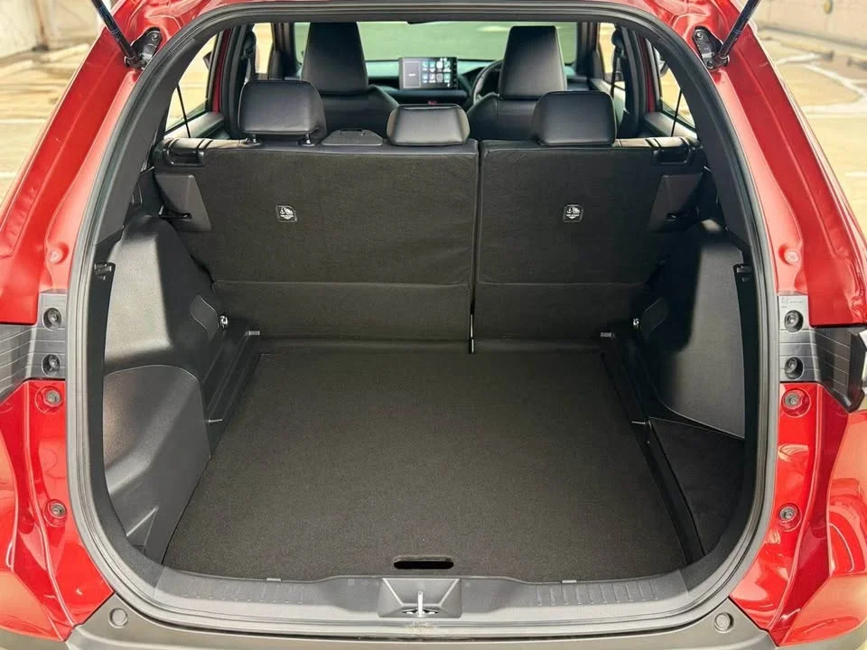 2024 Toyota Yaris Cross AC200 2