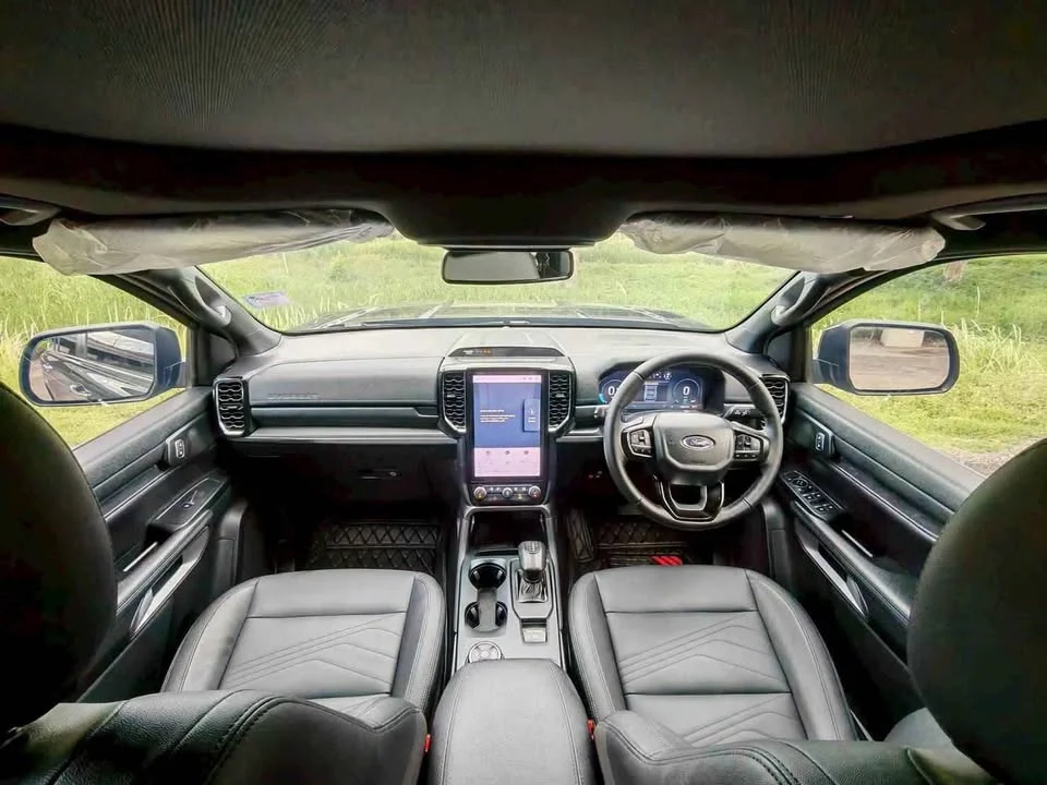 2022 Ford Everest III 3