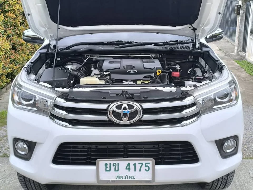 2017 Toyota Hilux VIII 3