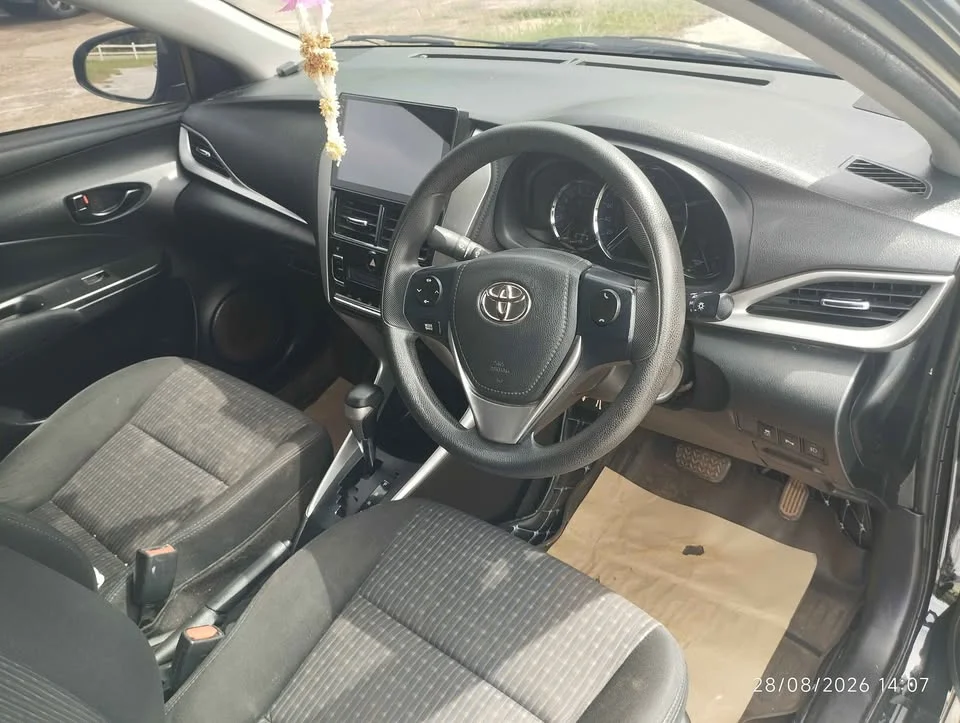 2017 Toyota Yaris ATIV III 3