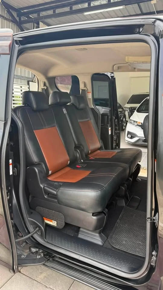 2017 Toyota Sienta II 2