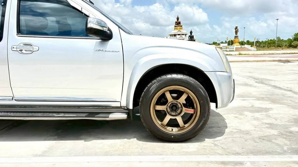 2010 Isuzu D-Max I 3