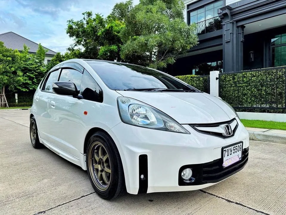 2010 Honda Jazz II 2