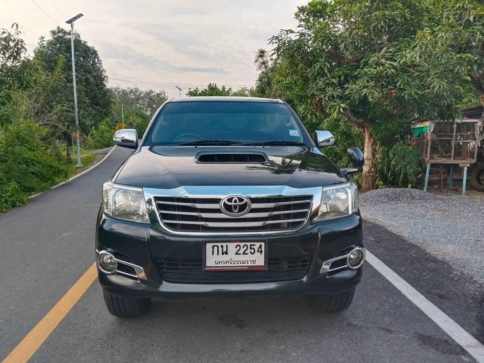 2012 Toyota Hilux VII 2