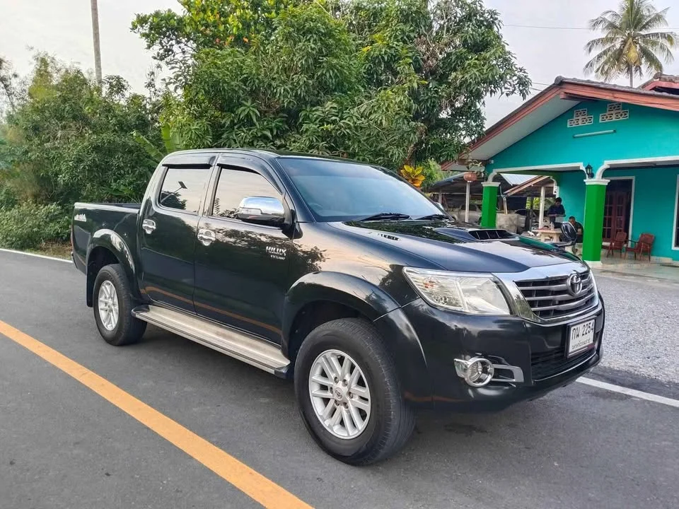 2012 Toyota Hilux VII 3