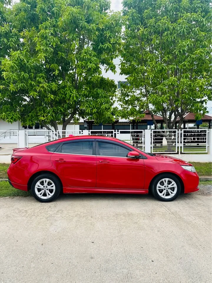 2017 MG 5 I  3