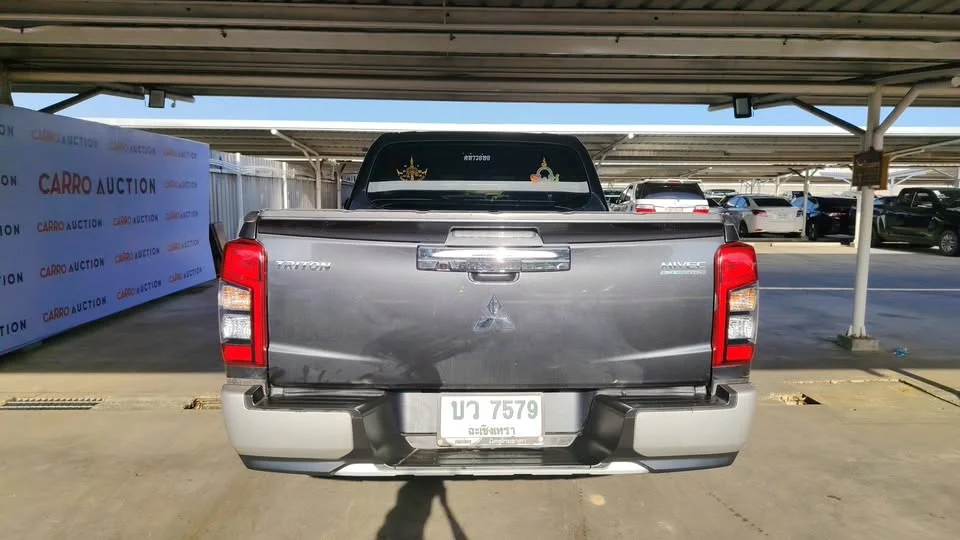 2020 Mitsubishi Triton V 3