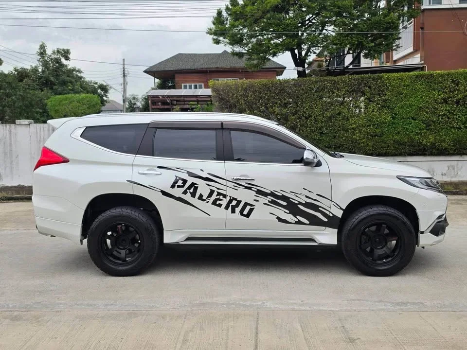 2017 Mitsubishi Pajero Sport III 3