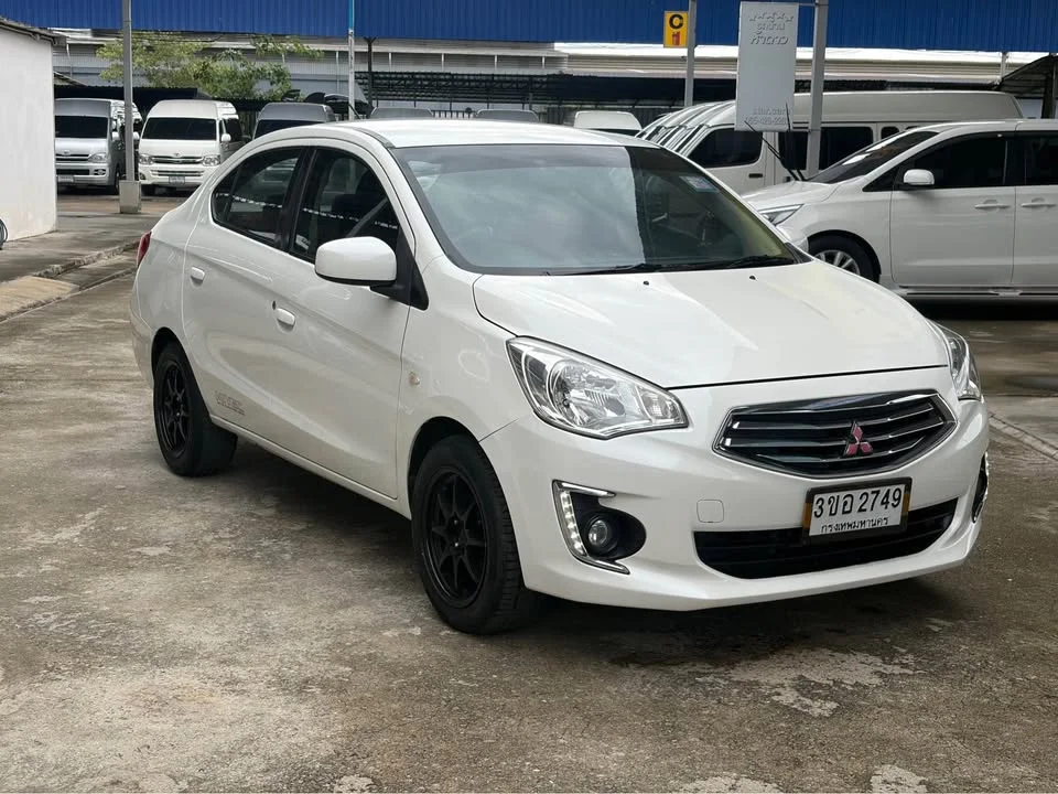 2017 Mitsubishi Attrage VI 3