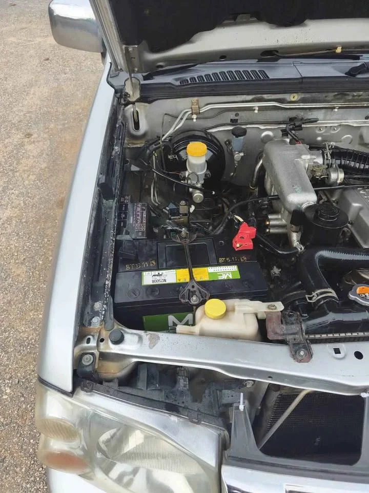 2005 Nissan Frontier I 2