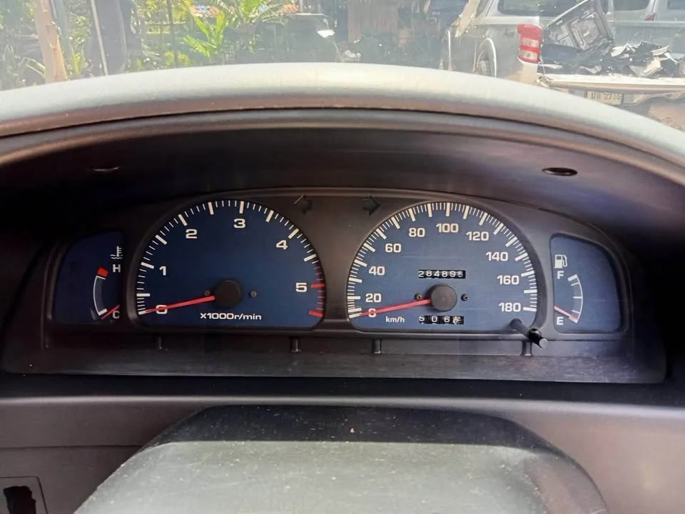 2000 Toyota Hilux Tiger VI 2