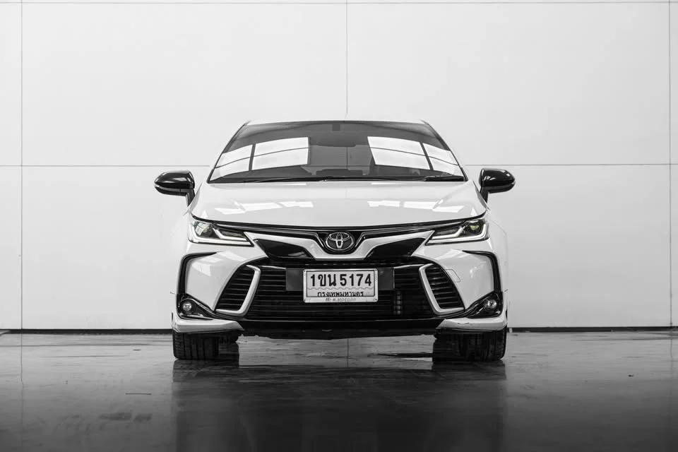 2020 Toyota Corolla Altis XII (E210) 3