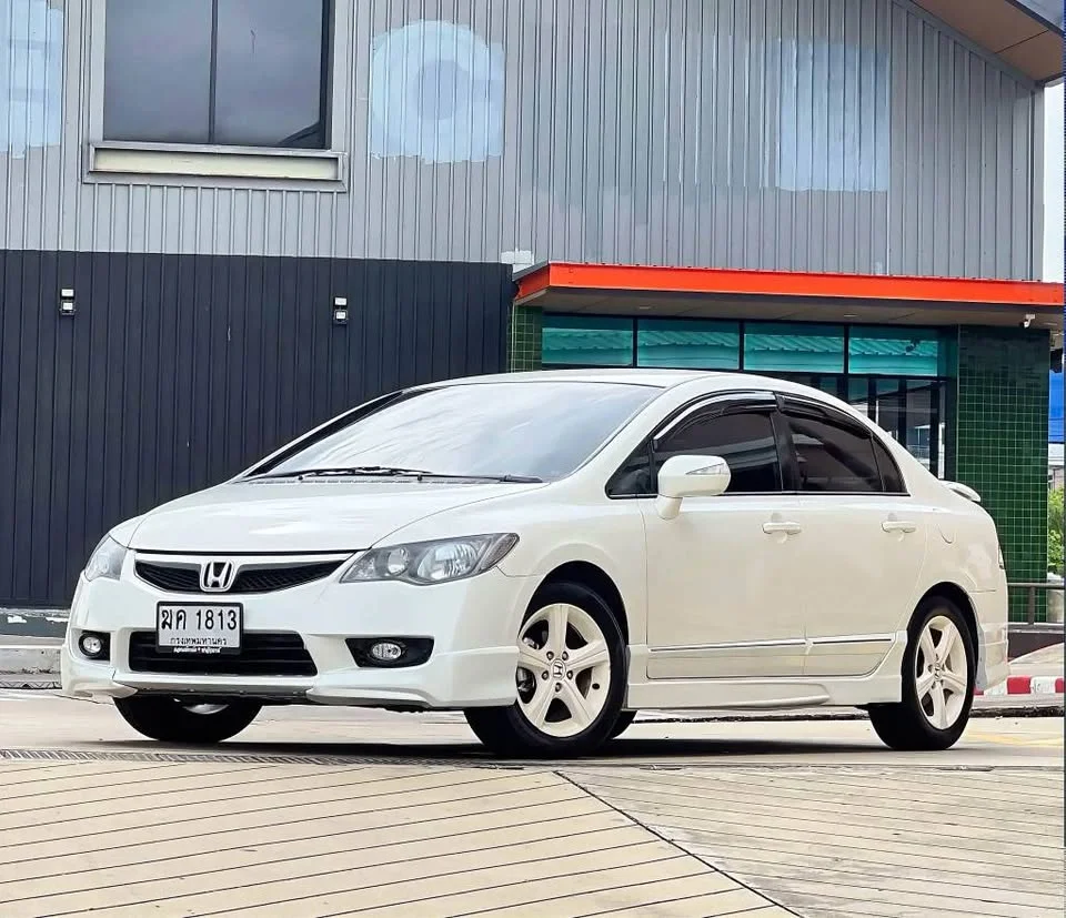 2011 Honda Civic VIII 2