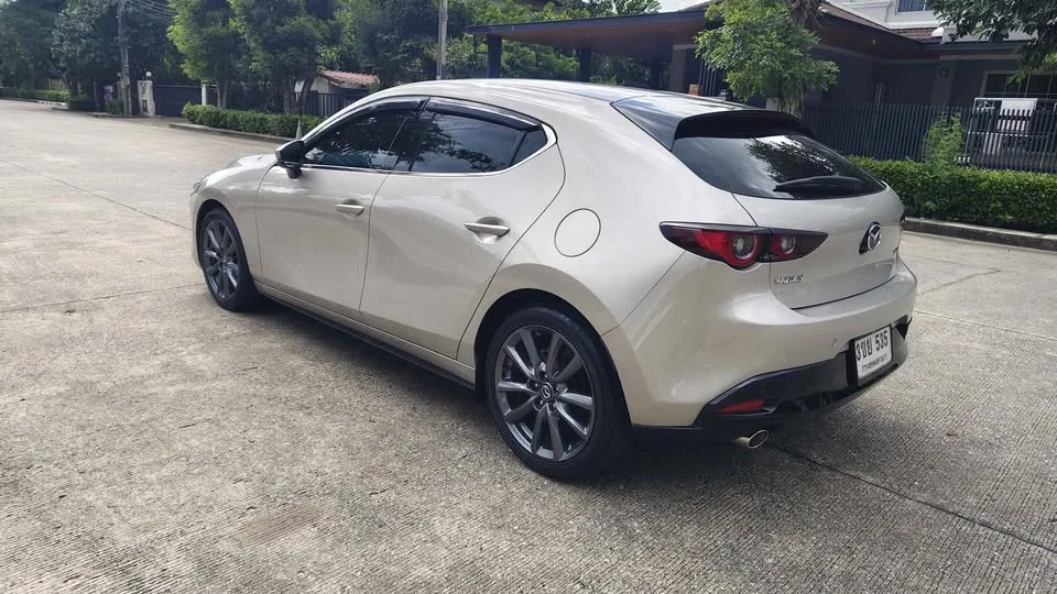 2022 Mazda 3 IV 2