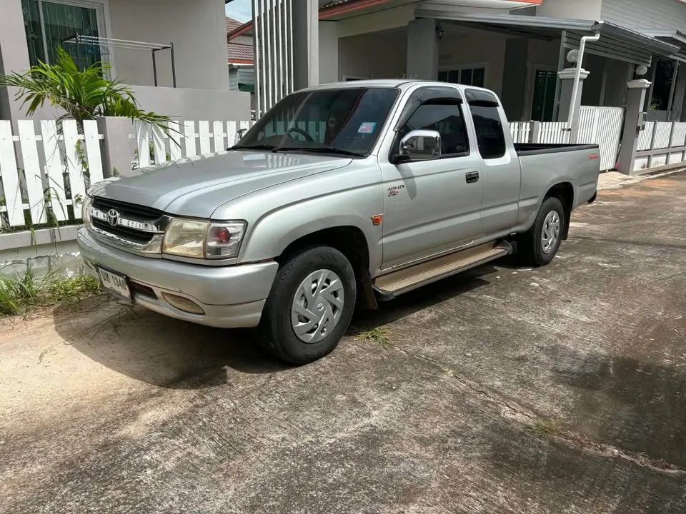 2003 Toyota Hilux Tiger VI 2