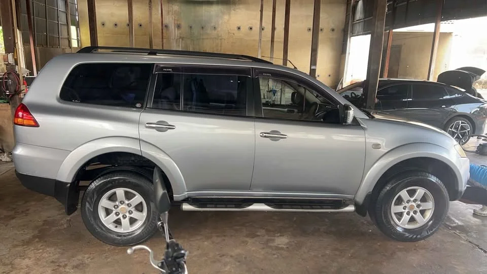 2012 Mitsubishi Pajero Sport II 3