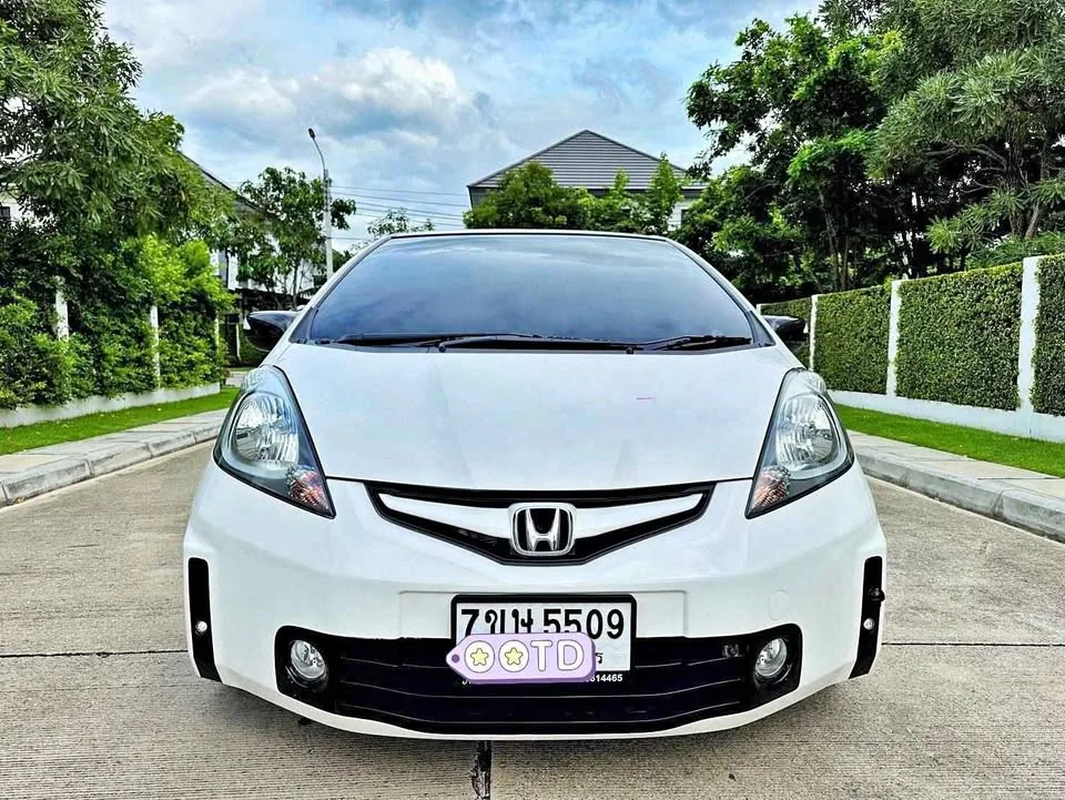 2010 Honda Jazz II 2