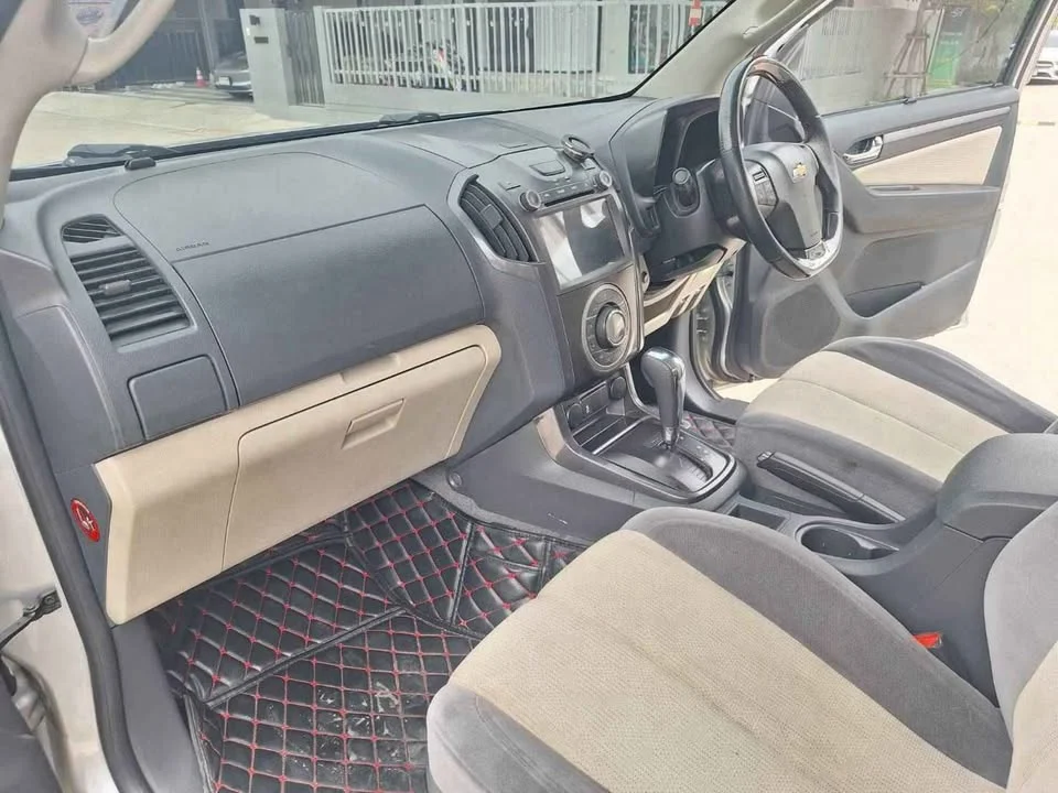 2013 Chevrolet Colorado II 2