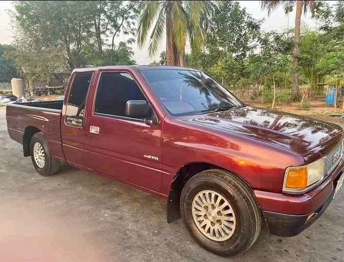 1993 Isuzu TFR III 3