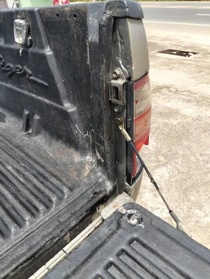 2000 Toyota Hilux Tiger VI 3