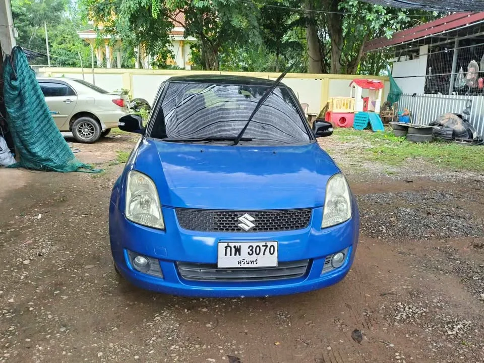 2013 Suzuki Swift I 3