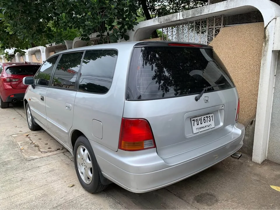 1997 Honda Odyssey I 2
