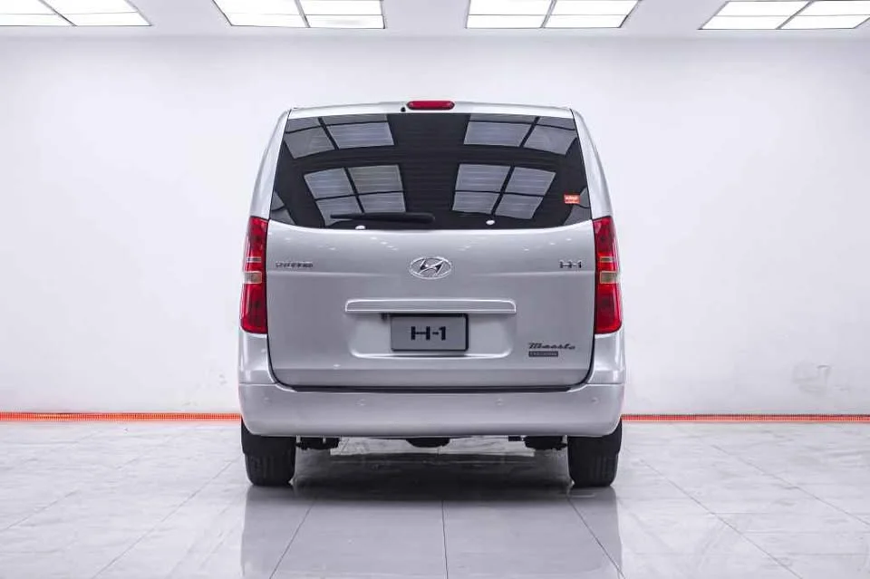 2012 Hyundai H-1 II 2