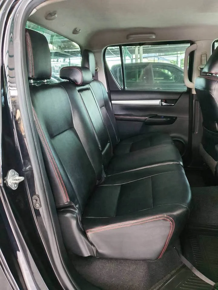 2016 Toyota Hilux VIII 2