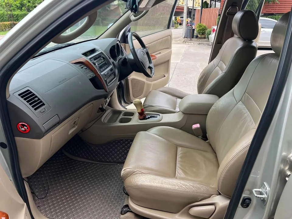 2009 Toyota Fortuner I 3