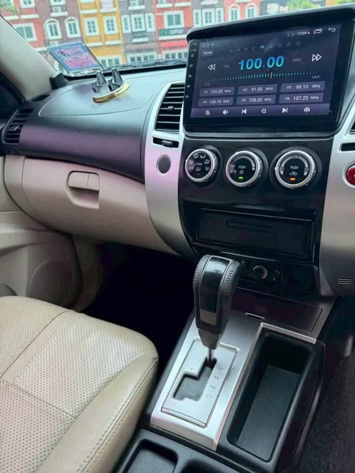 2012 Mitsubishi Pajero Sport II 3