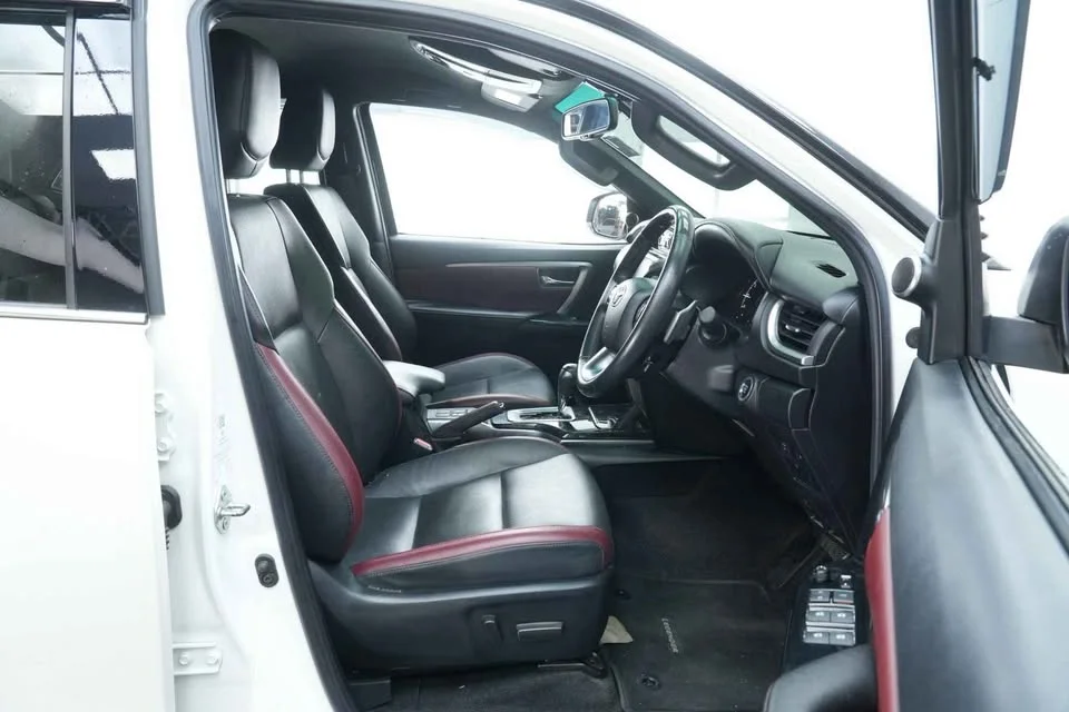 2022 Toyota Fortuner II 2