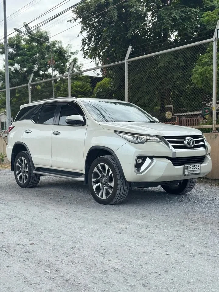 2019 Toyota Fortuner II 3